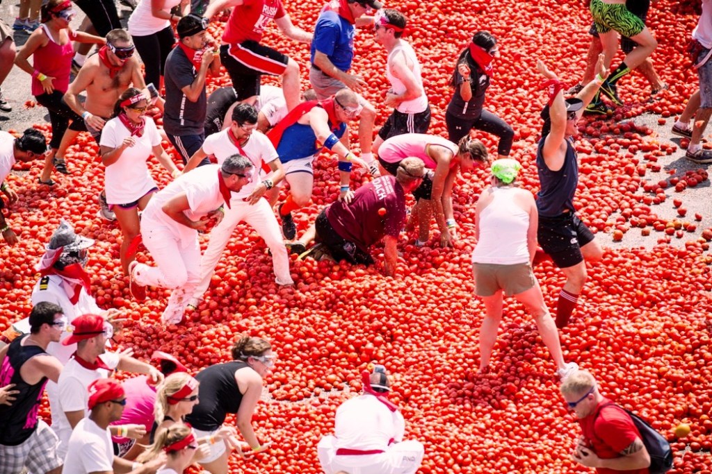 La Tomatina 2026 tomato festival in Buñol, Spain